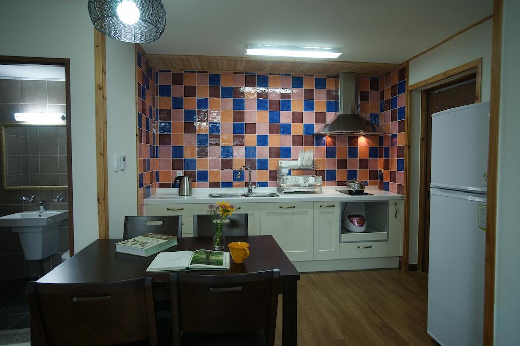 Вилла Baghdad House Чеджудо Номер фото